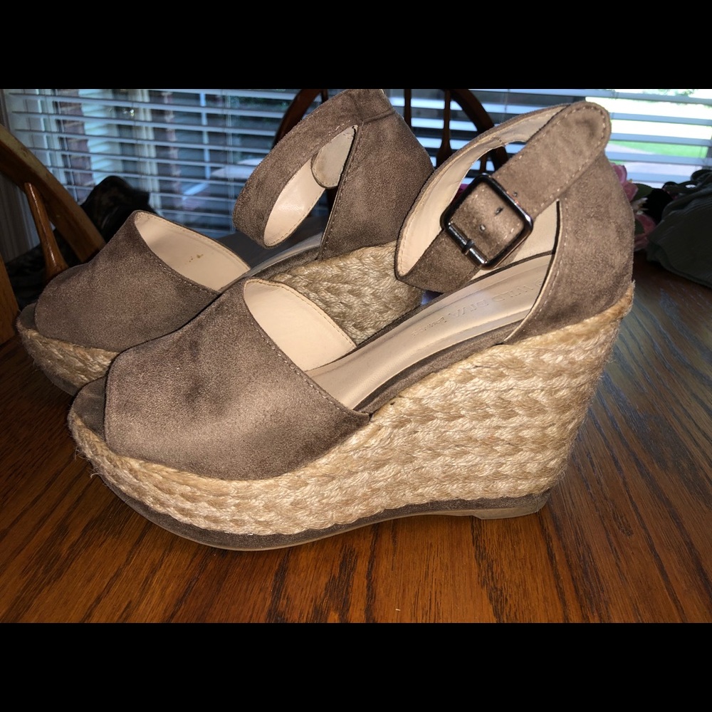 brown espadrille